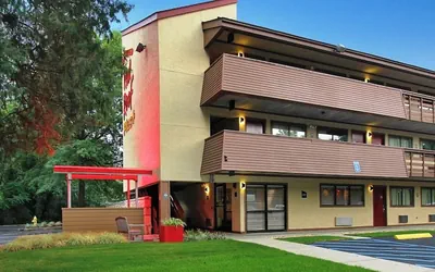 Red Roof Inn PLUS+ Atlanta - Buckhead