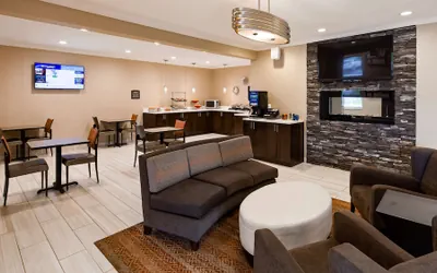 Photo 4 - Best Western Muscatine / Pearl City Hotel