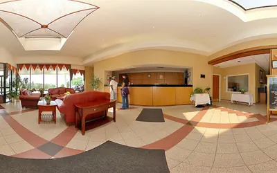 Photo 2 - Newburgh Inn