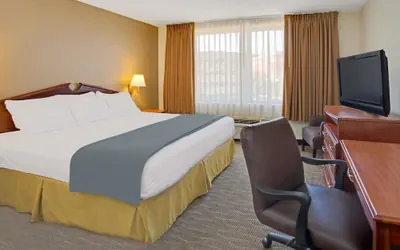 Photo 4 - Days Inn by Wyndham Silver Spring