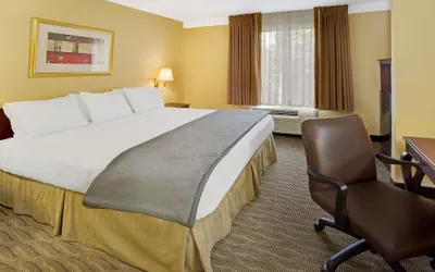 Photo 5 - Days Inn by Wyndham Silver Spring