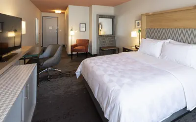 Photo 3 - Holiday Inn Marquette by IHG