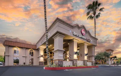 Photo 2 - Best Western Plus Hilltop Inn
