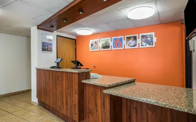 Photo 4 - Motel 6 Madison, WI - East