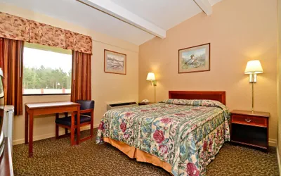 Photo 4 - Americas Best Value Inn Smithfield