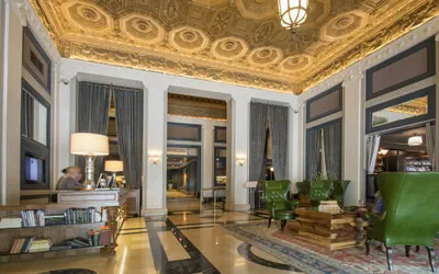 Photo 4 - Sentinel Hotel