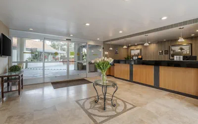 Photo 3 - Best Western Oceanside Inn