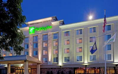 Photo 2 - Holiday Inn Portsmouth by IHG