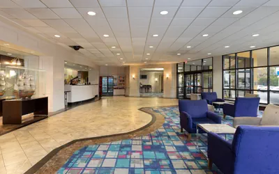 Photo 5 - La Quinta Inn & Suites by Wyndham Secaucus Meadowlands
