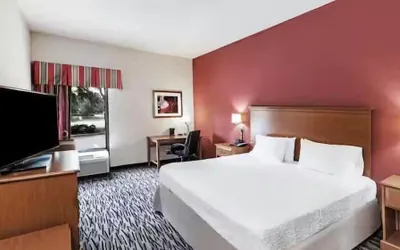 Photo 3 - Aiken Midtown Hotel