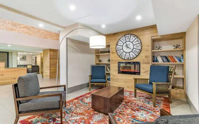 Photo 3 - Country Inn & Suites by Radisson, Atlanta Airport South, GA