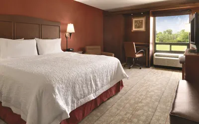 Photo 2 - Hampton Inn Cincinnati/Kings Island