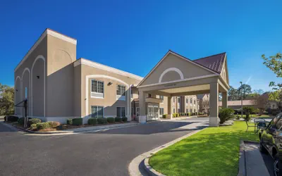 Red Roof Inn & Suites Albany, GA