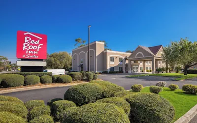 Photo 2 - Red Roof Inn & Suites Albany, GA