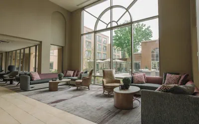 Photo 2 - Courtyard by Marriott Nashua