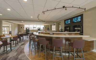 Photo 5 - Courtyard by Marriott Nashua