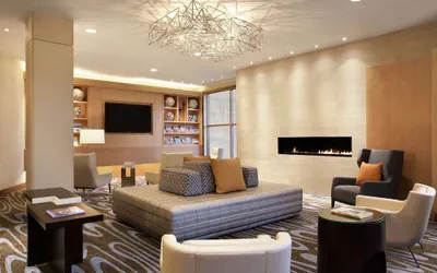 Photo 3 - DoubleTree Suites by Hilton Hotel Boston - Cambridge