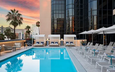 Photo 2 - Marriott Long Beach Downtown