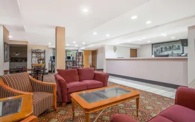 Photo 2 - Super 8 by Wyndham Gettysburg