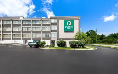 Photo 2 - Quality Inn Dayton Airport