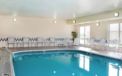 Photo 2 - Fairfield Inn & Suites by Marriott Champaign