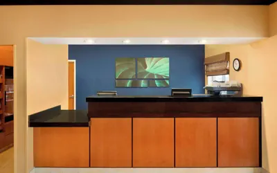 Photo 4 - Fairfield Inn & Suites by Marriott Champaign