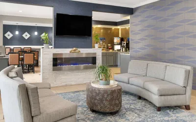 Photo 4 - Best Western Kokomo Hotel