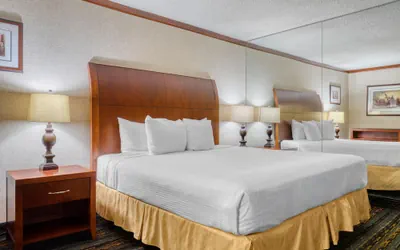 Photo 2 - Best Western Fairfax