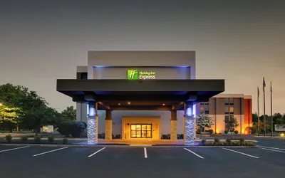 Photo 2 - Holiday Inn Express Voorhees - Mt. Laurel by IHG