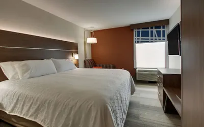 Photo 5 - Holiday Inn Express Voorhees - Mt. Laurel by IHG