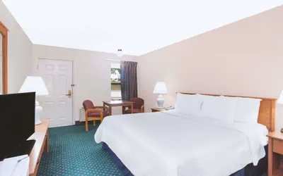 Photo 4 - Days Inn by Wyndham Wytheville