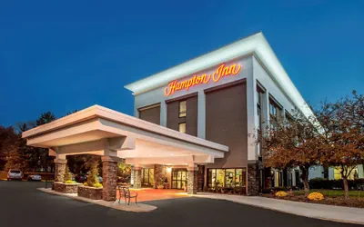 Photo 2 - Hampton Inn Ann Arbor-South