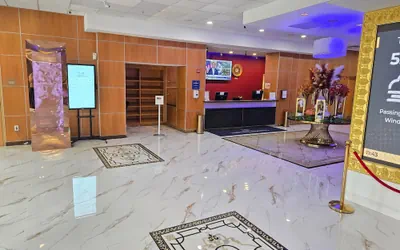 Photo 5 - Metro Points Hotel
