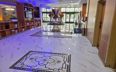 Photo 3 - Metro Points Hotel