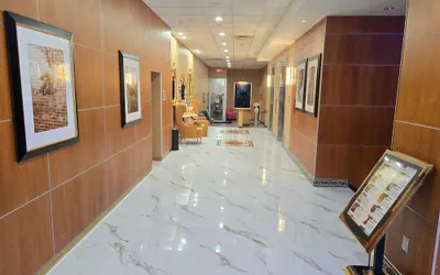 Photo 4 - Metro Points Hotel