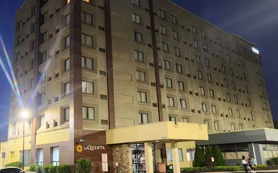La Quinta Inn & Suites by Wyndham New Haven