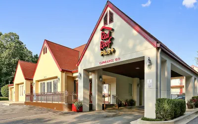 Photo 2 - Red Roof Inn PLUS+ Washington DC - Rockville
