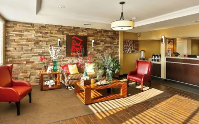 Photo 2 - Red Roof Inn PLUS+ Washington DC - Rockville