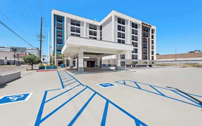 Photo 2 - Hampton Inn by Hilton Los Angeles Airport LAX