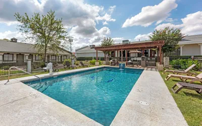 Photo 2 - Best Western Post Oak Inn