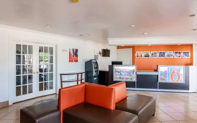 Photo 4 - Motel 6 Georgetown, TX
