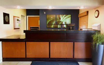 Photo 3 - AmericInn by Wyndham Topeka