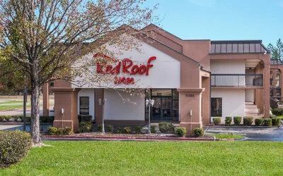 Photo 2 - Red Roof Inn Texarkana