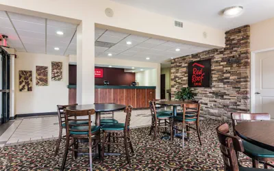 Photo 4 - Red Roof Inn Texarkana