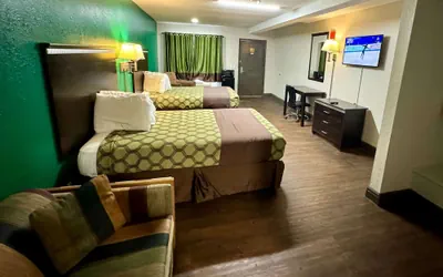 Photo 2 - Rodeway Inn Georgetown