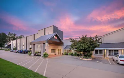 Best Western Plus Longbranch Hotel & Convention Center