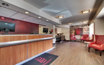 Photo 4 - Red Roof Inn St Louis - Westport/ Maryland Heights