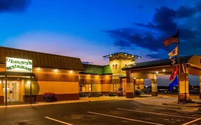 Photo 2 - Rock Island Inn & Suites Marshalltown