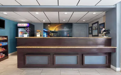 Photo 3 - La Quinta Inn by Wyndham Cocoa Beach-Port Canaveral