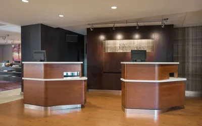 Photo 2 - Sonesta Select Los Angeles LAX El Segundo